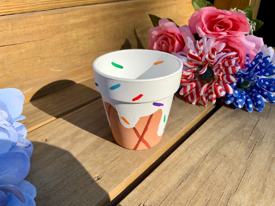 Vanilla Ice Cream Flower Pot 3.5in