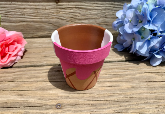 Neapolitan Ice Cream Flower Pot 3.5in