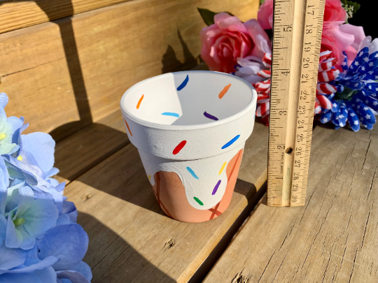 Vanilla Ice Cream Flower Pot 3.5in